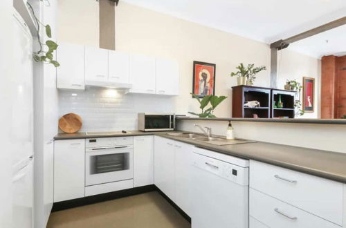 Photo 2 - Stylish 1 Bedroom Apartment in Teneriffe