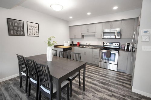 Photo 19 - Modern and Comfortable Townhouse in South Winnipeg