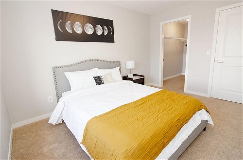 Photo 36 - Modern and Comfortable Townhouse in South Winnipeg