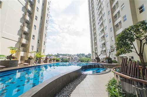 Photo 18 - Minimalist and Modern 1BR Apartment at Parahyangan Residence
