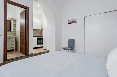 Photo 6 - Trinit 57 Studio Apartment by Wonderful Italy