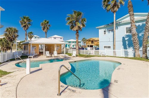 Foto 56 - Mermaids Lair - Large 4BR House - Steps From Beach