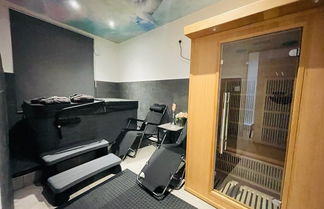 Foto 1 - London Luxury Apartments with Jacuzzi Hot tub & Sauna