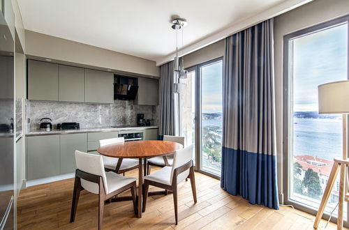 Photo 4 - Flat With Panoramic Bosphorus View in Cihangir