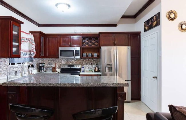 Lovely 2-bed Apartment in the New Kingston Area - Photo 1