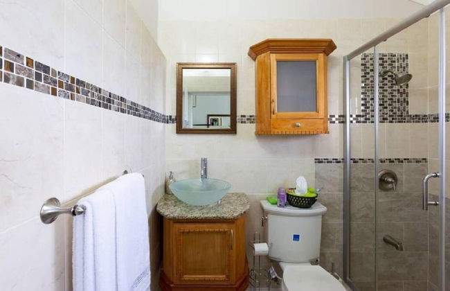 Lovely 2-bed Apartment in the New Kingston Area - Photo 15