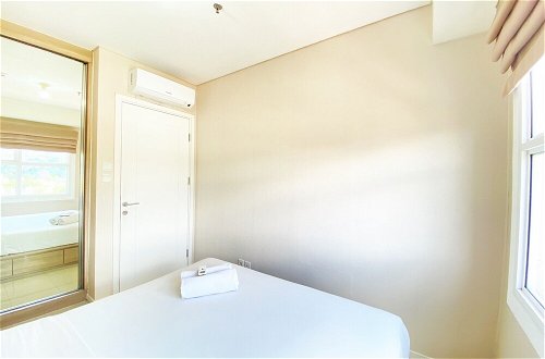 Photo 2 - Cozy And Clean 1Br Apartment At Parahyangan Residence