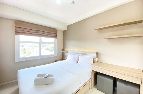 Photo 1 - Cozy And Clean 1Br Apartment At Parahyangan Residence