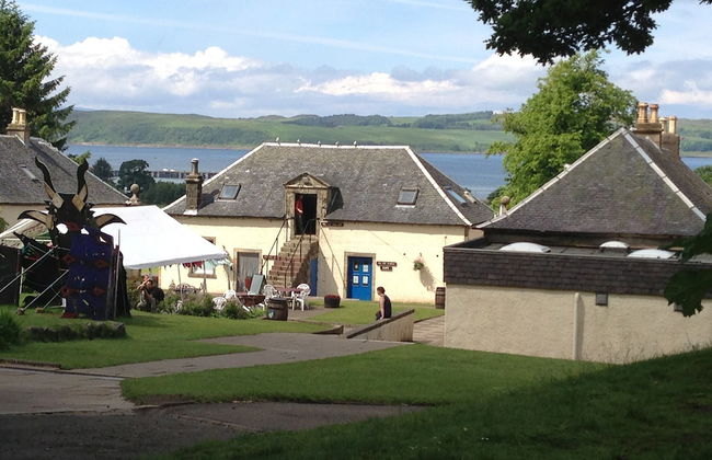 Charming Yurt in Kelburn Estate Near Largs - Photo 14