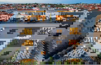 Photo 1 - Luxury Majpruz Suites I