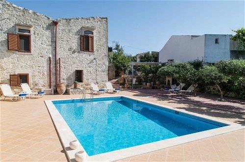Foto 10 - Pool Villa Afroditi for 10 Persons in Margarites