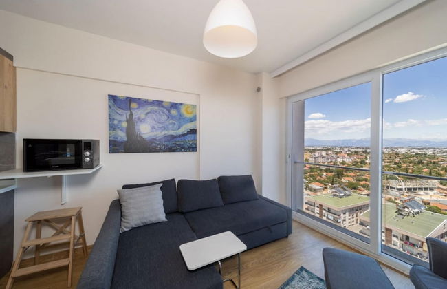 Pleasant Flat With Shared Pool in Kepez - Photo 1