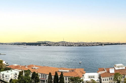 Photo 32 - Excellent Flat w 360 Bosphorus View in Cihangir