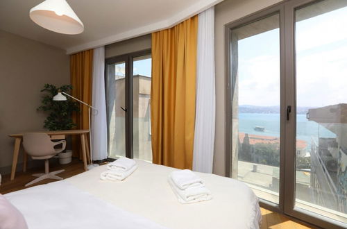 Photo 22 - Excellent Flat w 360 Bosphorus View in Cihangir