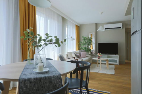 Photo 4 - Excellent Flat w 360 Bosphorus View in Cihangir