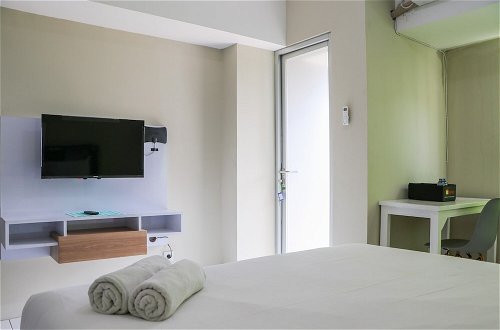 Photo 4 - Simply Look Studio Room At Mont Blanc Bekasi Apartment
