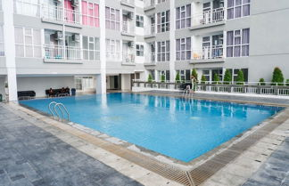 Foto 1 - Best Price 2Br With Pool View Apartment At Taman Melati Surabaya