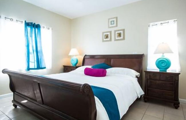 Inn at Grace Bay - Photo 3