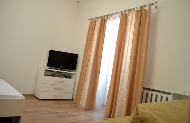 Grata Apartments - Photo 2