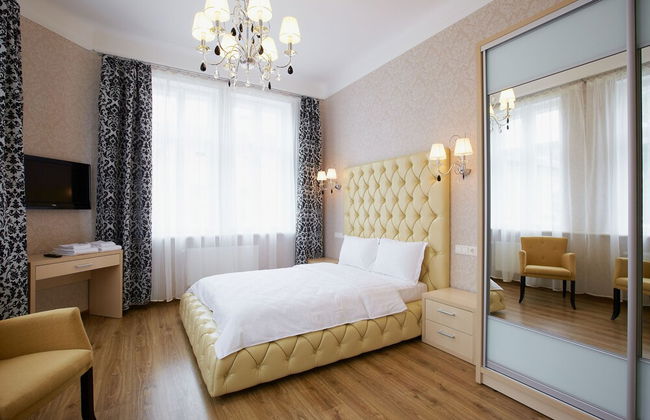 Lviv Apartments - Photo 12