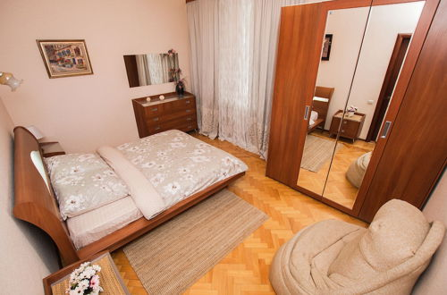 Photo 8 - Apartmenty Uyut Walks on Arbat