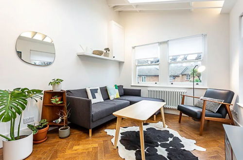 Photo 10 - Stylish and Spacious 1BD in Clapton