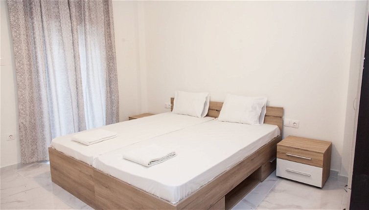 Photo 1 - 3 bedroom apartment at Koridallos square