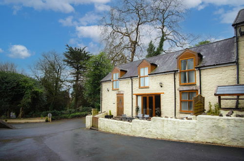 Photo 1 - Rose Coach House - 3 Bedroom Cottage - Pendine