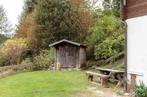 Foto 29 - Wooden Holiday Home in Hinterrod With Sauna