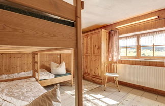 Foto 2 - Wooden Holiday Home in Hinterrod With Sauna