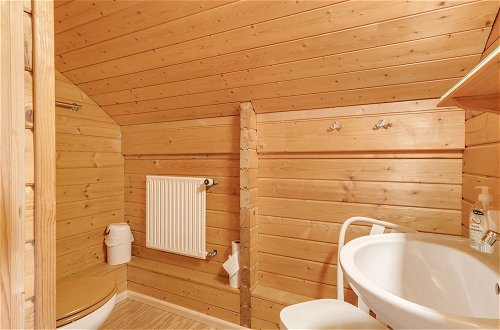 Foto 17 - Wooden Holiday Home in Hinterrod With Sauna