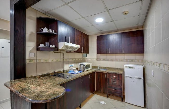AL HAYAT HOTEL APARTMENTS - Photo 10