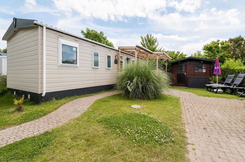 Photo 30 - Luxury Chalet With Garden in Quiet Location in Renesse