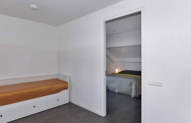 Exclusive Apartment on the Ground Floor Directly Located on the Water - Foto 6