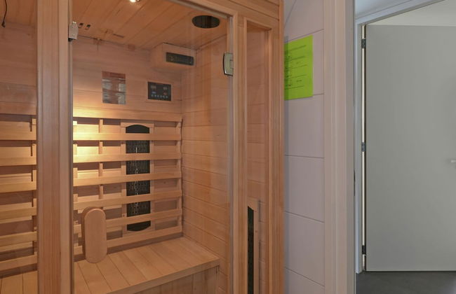 Exclusive Apartment on the Ground Floor Directly Located on the Water - Foto 26