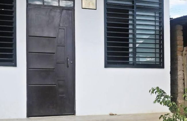 Centrally Located Apartment - Photo 10