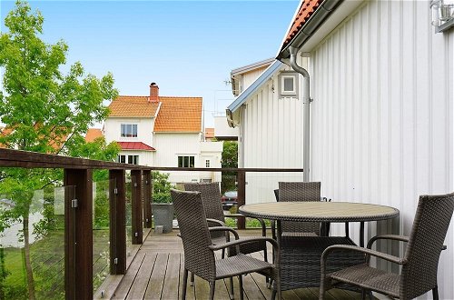 Foto 18 - 8 Person Holiday Home in Kungshamn
