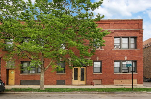 Photo 19 - 3BR Comfy Apt in Logan Square