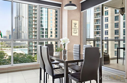 Foto 12 - WelHome - Luxurious apartment with Burj Khalifa views