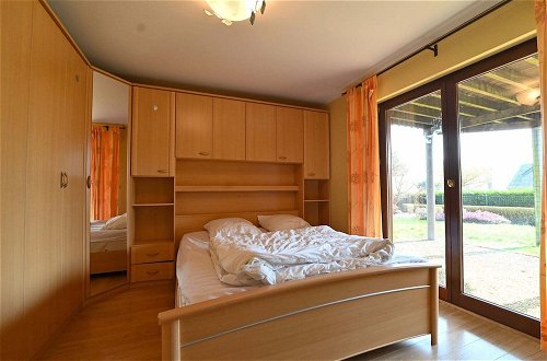 Foto 15 - Le Hibou is a Very Spacious Holiday Home for 6 Adults and 2 Children