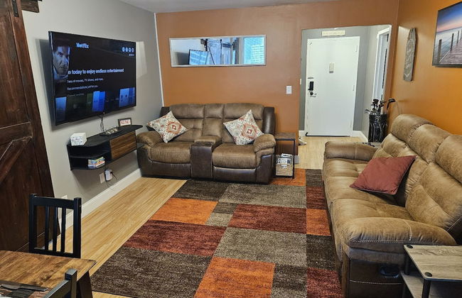 Perfect DTWN Condo with King beds - Foto 59