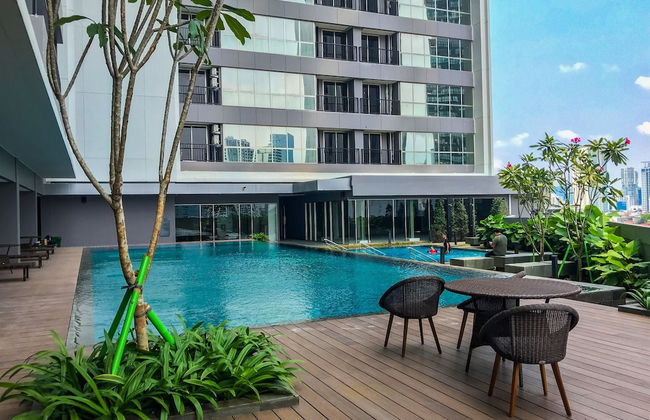 Minimalist And Comfy Studio Ciputra World 2 Apartment - Foto 13