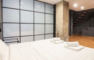 Photo 2 - Modern Industrial Apt In Neos Kosmos