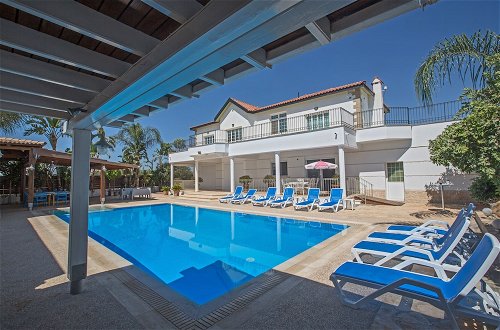 Foto 16 - Papas Family Villa With Private Pool / Wheelchair Accessible