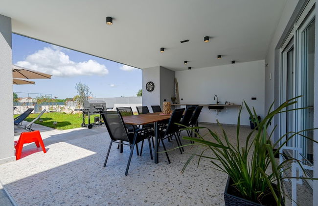 Matohanci Dazzling Villa With Pool - Foto 67