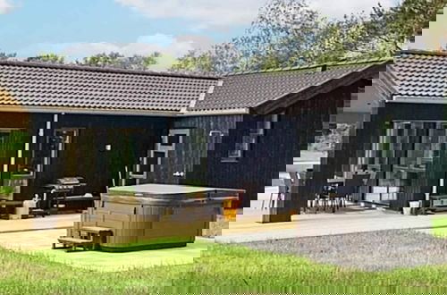 Foto 1 - 8 Person Holiday Home in Oksbol