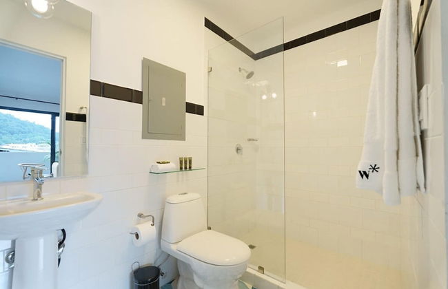 w Fancy Loft in Santa Ana - Photo 12