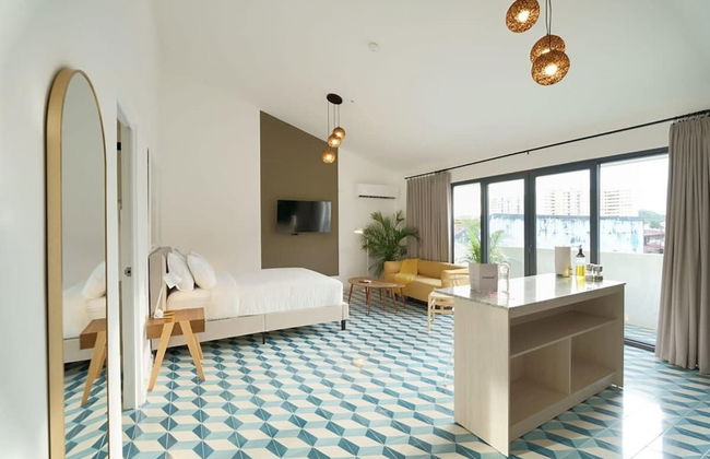 w Fancy Loft in Santa Ana - Photo 5