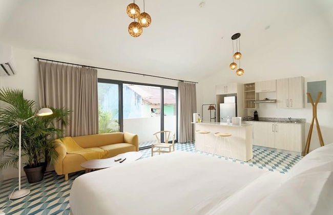 w Fancy Loft in Santa Ana - Photo 1