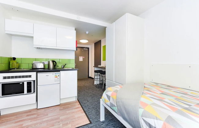 Studios and Ensuites at St James Point in Newcastle - Photo 9